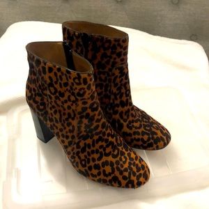 Banana Republic Leopard Heel 👢Boots
